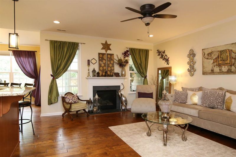 621 Sealine Dr, Cary, NC 27519