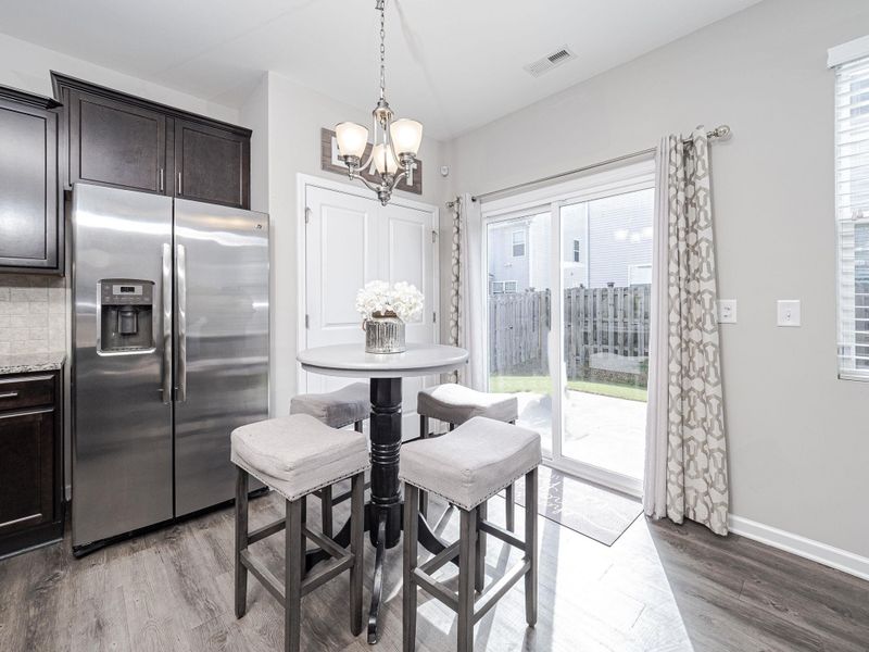 621 Stapleford Ln, Fuquay Varina, NC 27526