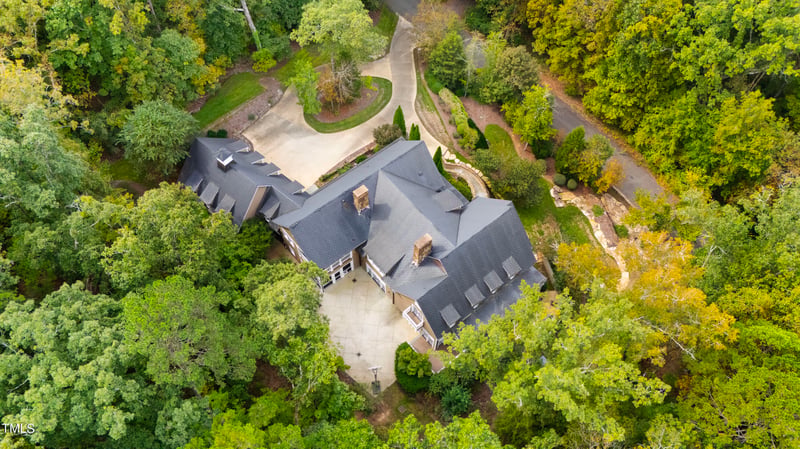 621 Sugarberry Rd, Chapel Hill, NC 27514