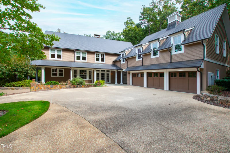 621 Sugarberry Rd, Chapel Hill, NC 27514