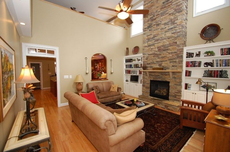 621 Village Commons Ln, Apex, NC 27502