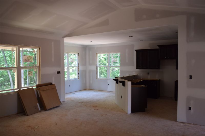 621 Vinson Rd, Clayton, NC 27527