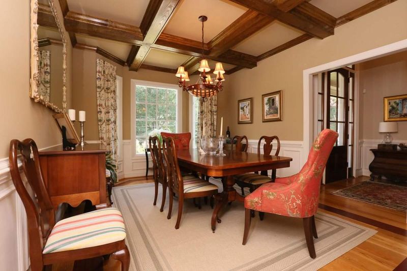 621 Wimbleton Dr, Raleigh, NC 27609