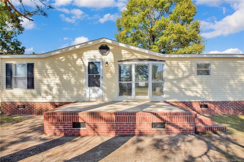 6210 Earp Ct, Hope Mills, NC 28348