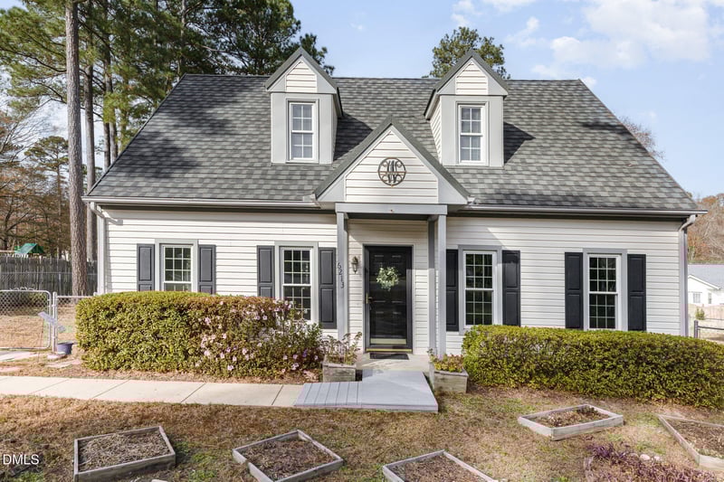 6213 River Bluff Ct, Raleigh, NC 27604