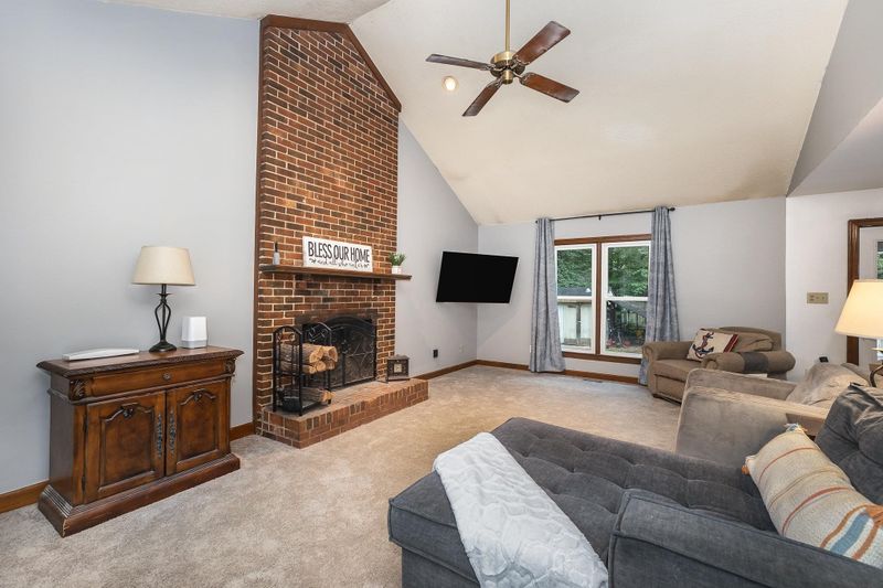 6213 River Landings Dr, Raleigh, NC 27604