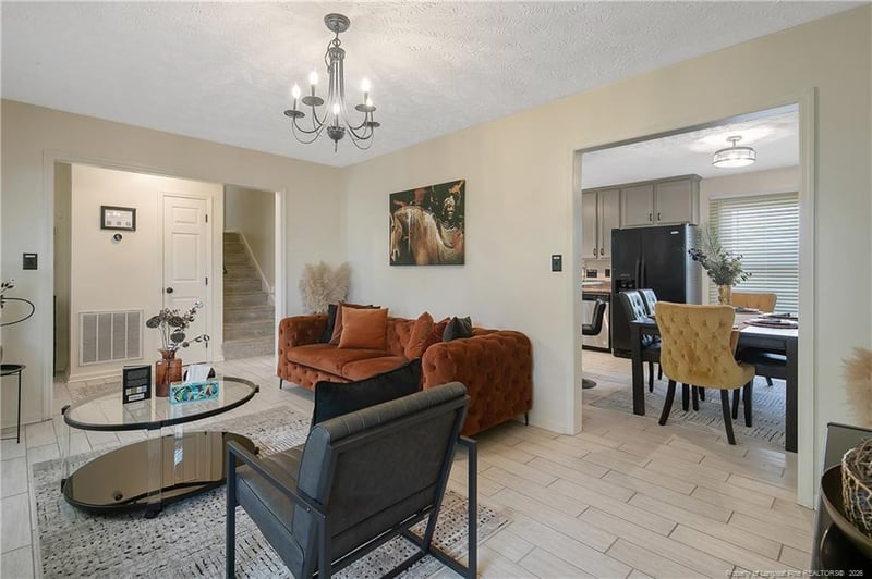 6213 Streeter Dr, Hope Mills, NC 28348