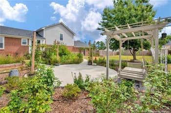 6213 Streeter Dr, Hope Mills, NC 28348