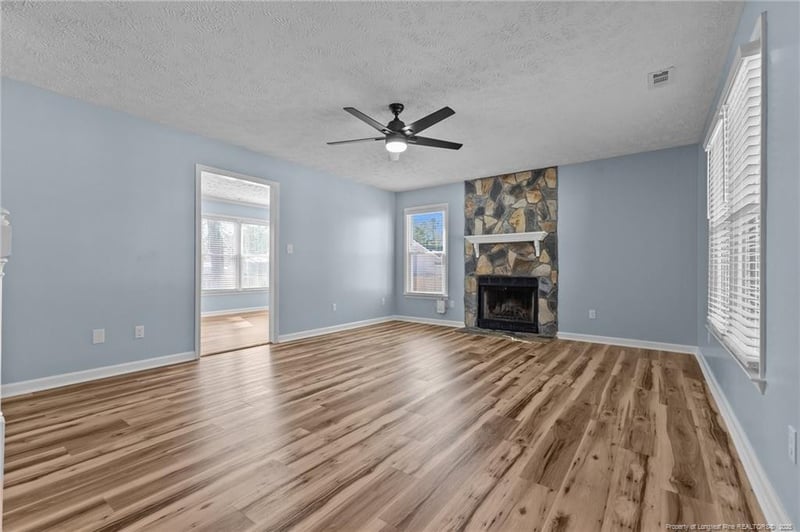 6215 Hedingham Dr, Hope Mills, NC 28348
