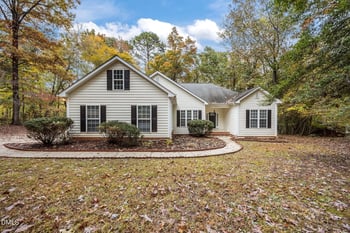 6215 Hilbert Ridge Dr, Holly Springs, NC 27540