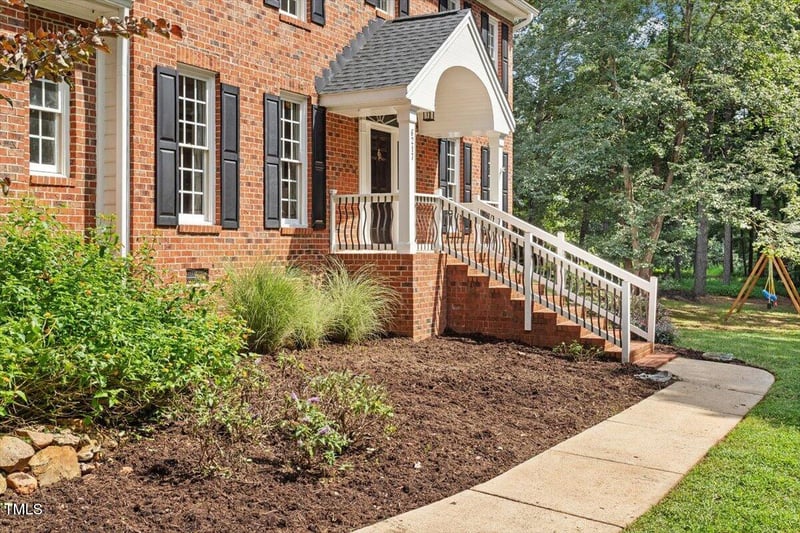 6217 Therfield Dr, Raleigh, NC 27614