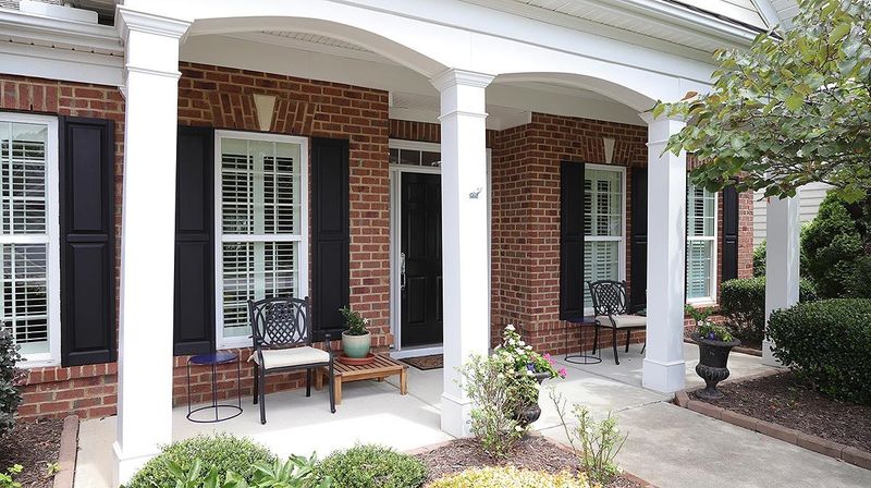 622 Aylestone Dr, Cary, NC 27519