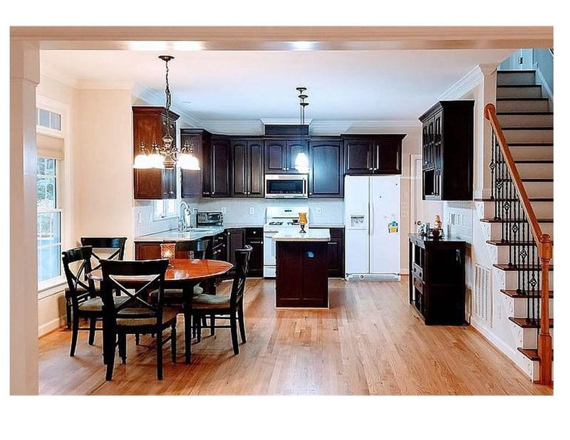 622 Canon Gate Dr, Cary, NC 27518