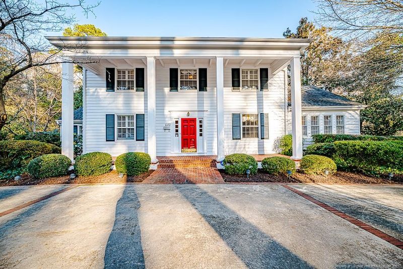 622 Chisholm St, Sanford, NC 27330