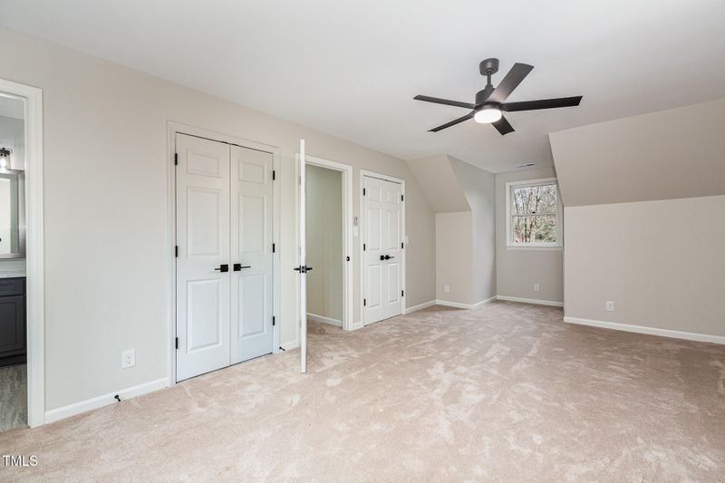 622 Knight Dr, Durham, NC 27712