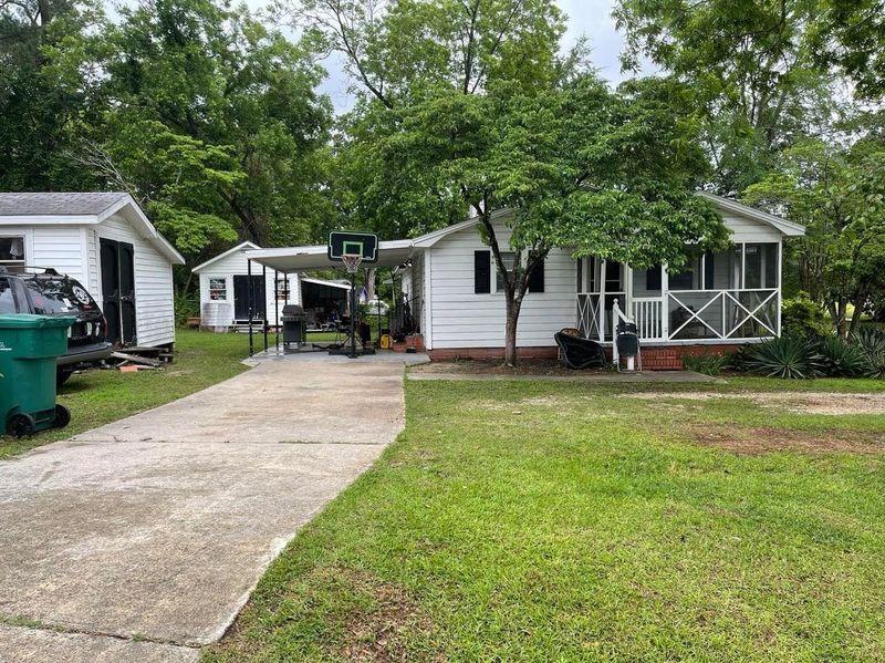 622 S Lincoln St, Coats, NC 27521