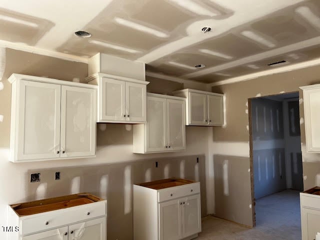 622 Little River Dr, Zebulon, NC 27597