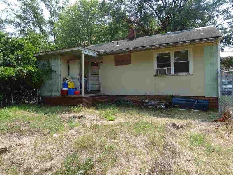 622 W Markham Ave, Durham, NC 27701
