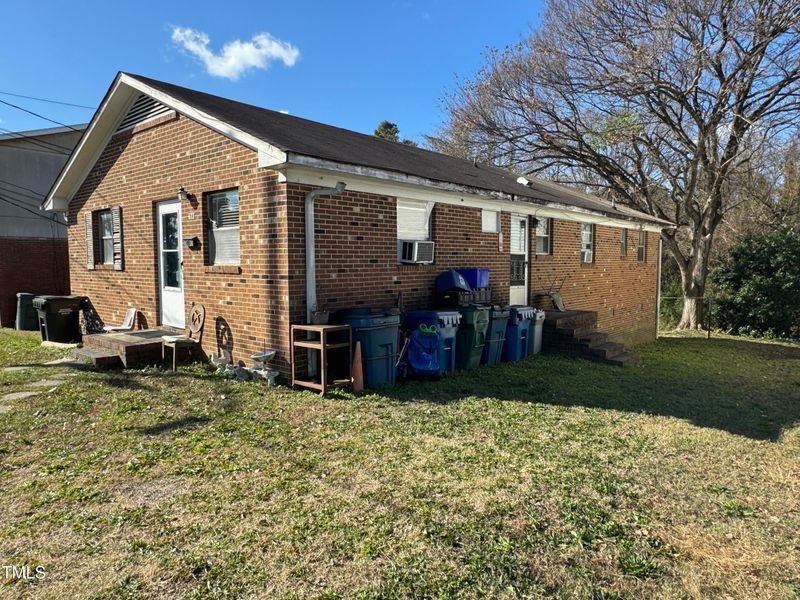 622 Middle St, Durham, NC 27703