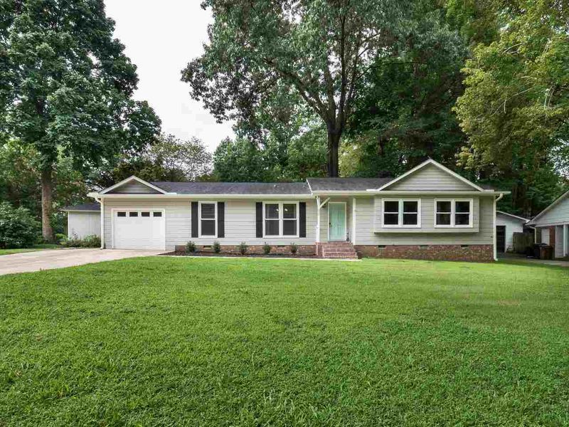622 Sloan Dr, Cary, NC 27511