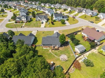 622 Sunpointe Dr, Hope Mills, NC 28348