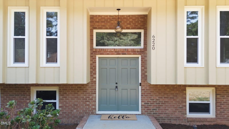 6220 Bramblewood Dr, Raleigh, NC 27612