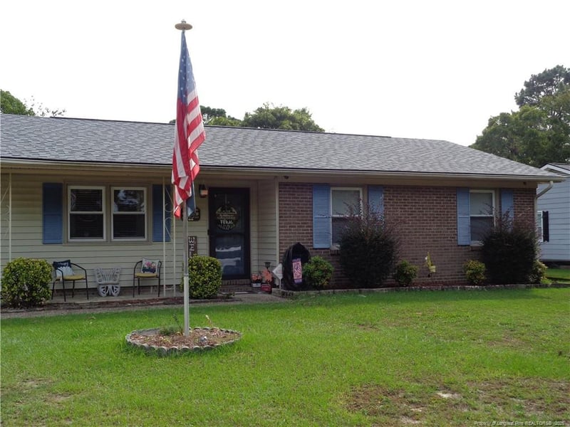 6220 Bretton Woods Dr, Hope Mills, NC 28348