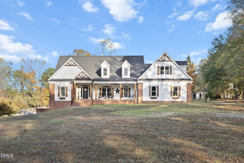 6220 Standing Oak Ln, Raleigh, NC 27603