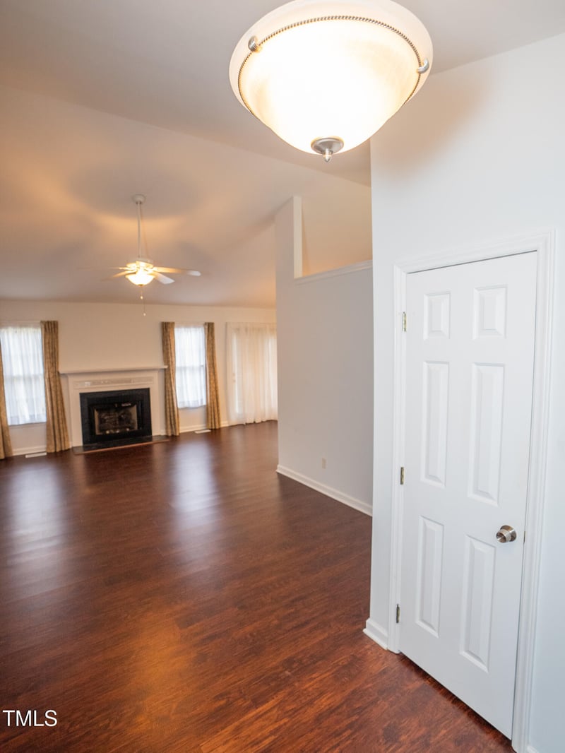 6220 Sweden Dr, Raleigh, NC 27612