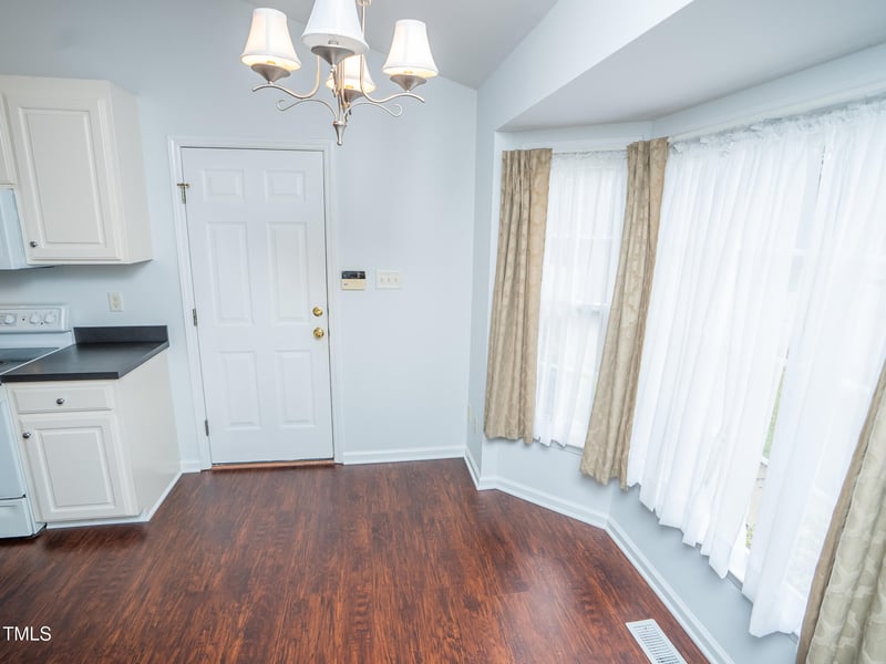 6220 Sweden Dr, Raleigh, NC 27612