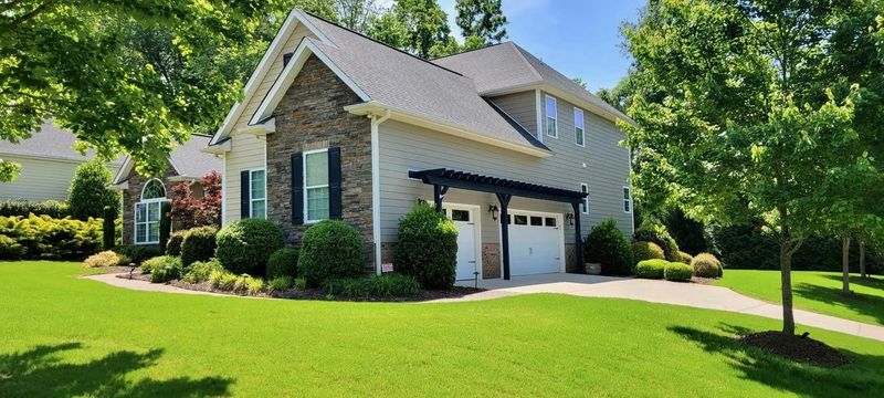 6221 Cabin Branch Dr, Durham, NC 27712