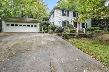 6221 Rushingbrook Dr, Raleigh, NC 27612