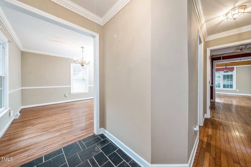 6221 Rushingbrook Dr, Raleigh, NC 27612