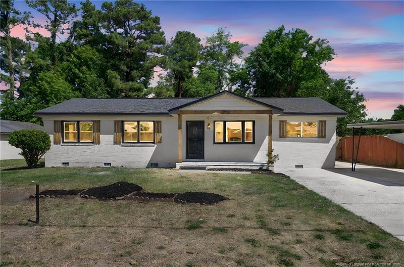6222 Timberland Dr, Fayetteville, NC 28314