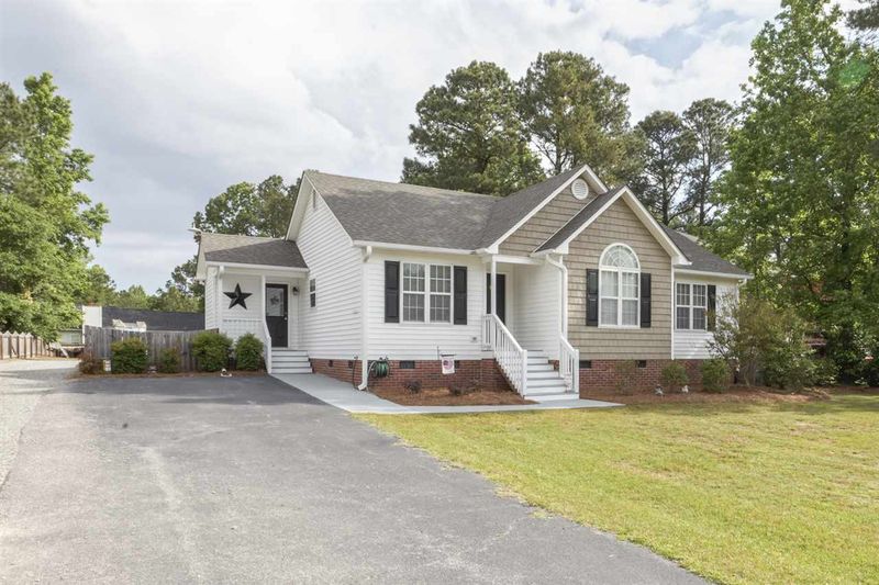 6222 Walnut Glen Dr, Willow Springs, NC 27592
