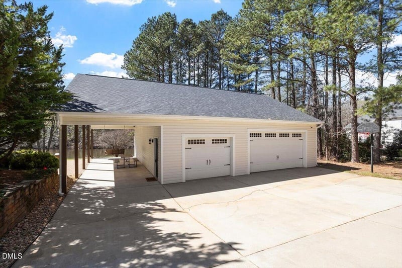 6224 Lake Terrace Dr, Holly Springs, NC 27540