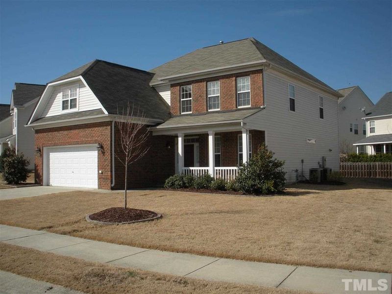6225 Amber Bluffs Crest, Raleigh, NC 27616
