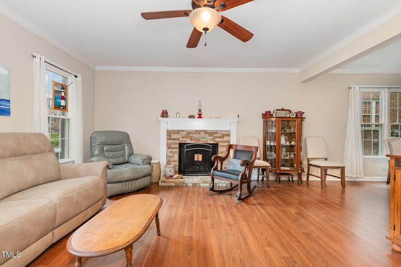6225 Waterside Ln, Raleigh, NC 27613