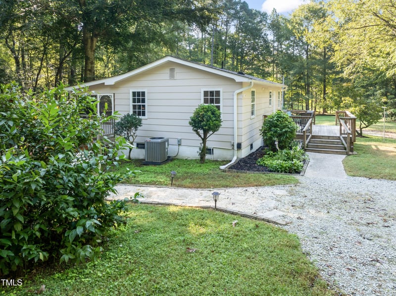 6227 Kelvin Dr, Durham, NC 27712