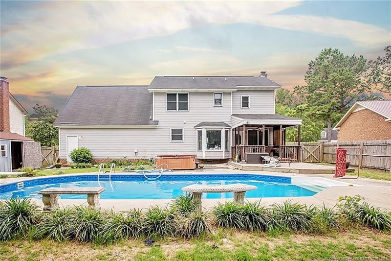 6228 Laketrail Dr, Fayetteville, NC 28304