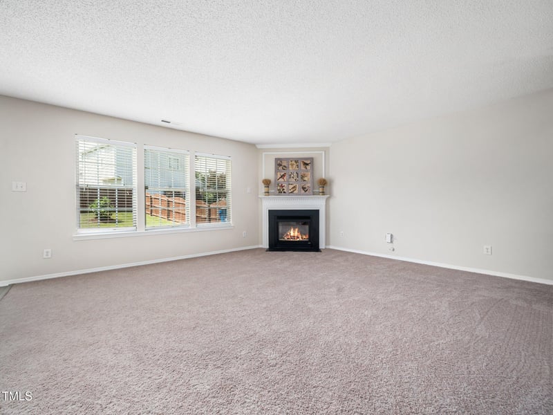 6228 Saybrooke Dr, Raleigh, NC 27604