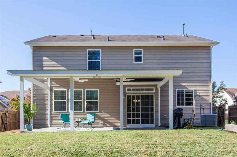 623 Ashburn Ln, Durham, NC 27703