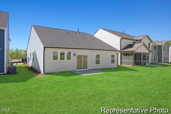 623 Bent Willow Dr #126, Clayton, NC 27527