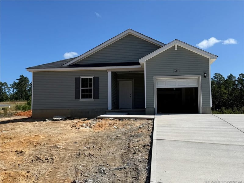 623 Blossom Trl, Lillington, NC 27546
