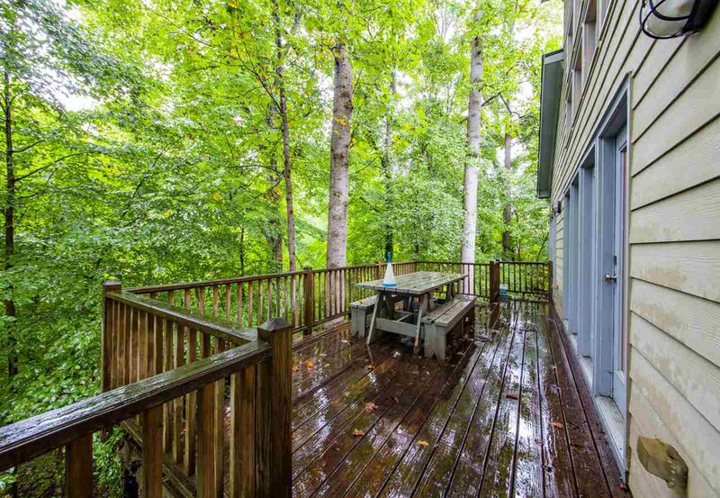 623 Coolidge St, Chapel Hill, NC 27516