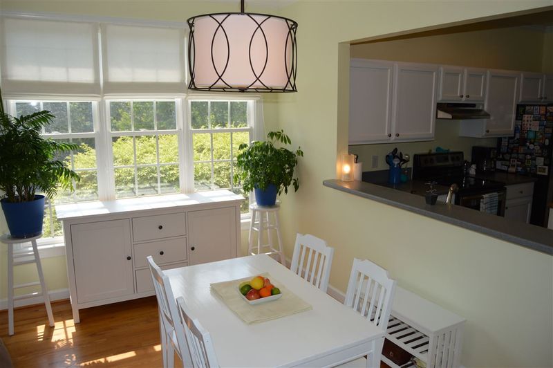 623 Copperline Dr, Chapel Hill, NC 27516