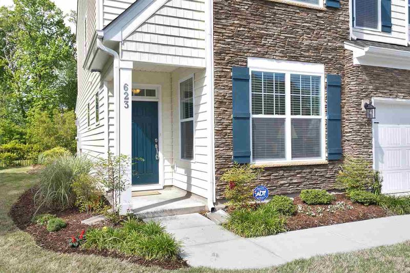 623 Finnbar Dr, Cary, NC 27519