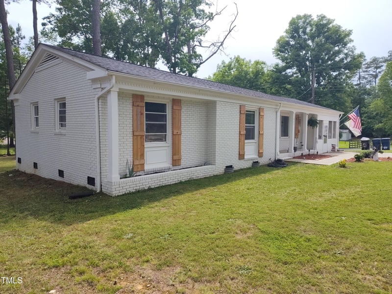 623 Glenwood Dr, Sanford, NC 27330