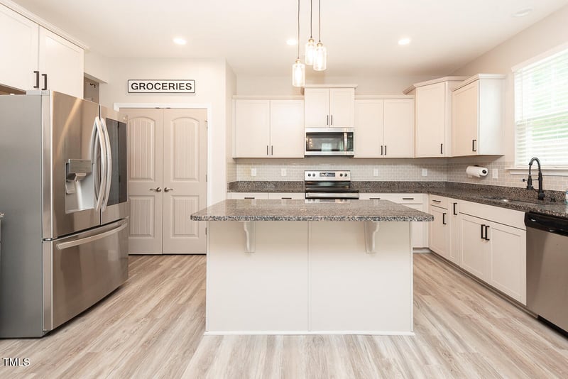 623 Heartpine Dr, Mebane, NC 27302