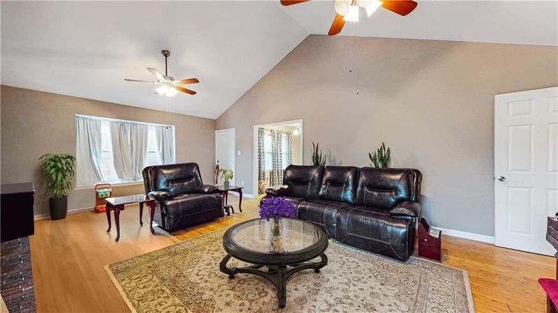 623 Hunters Rn, Mebane, NC 27302